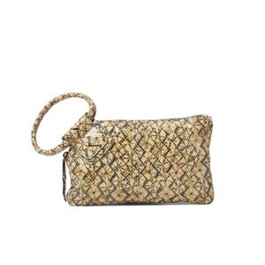 HOBO INTERNATIONAL | Sable Clutch in Twinkle